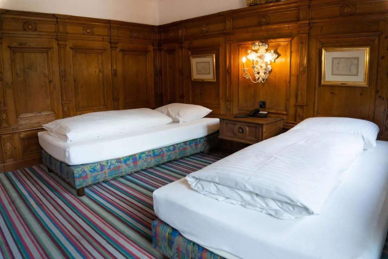 Hotel Schrenkhof Унтерхахинг