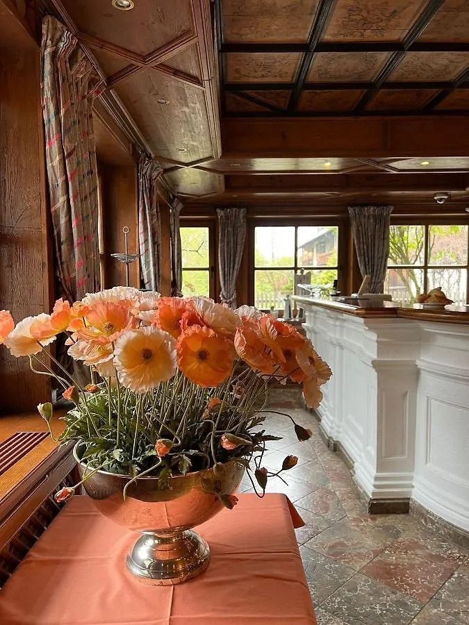 Hotel Schrenkhof Унтерхахинг