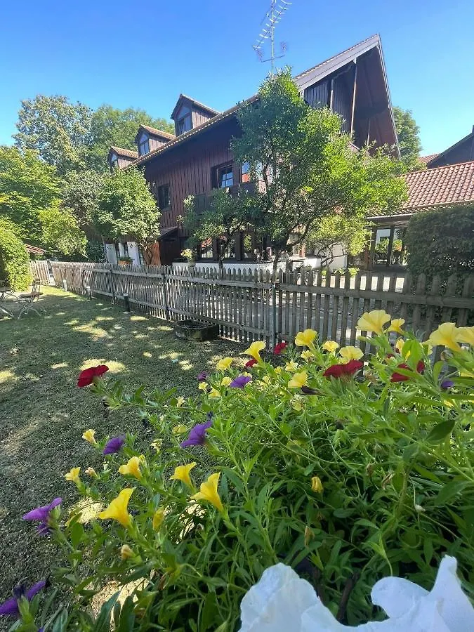 Hotel Schrenkhof Унтерхахинг