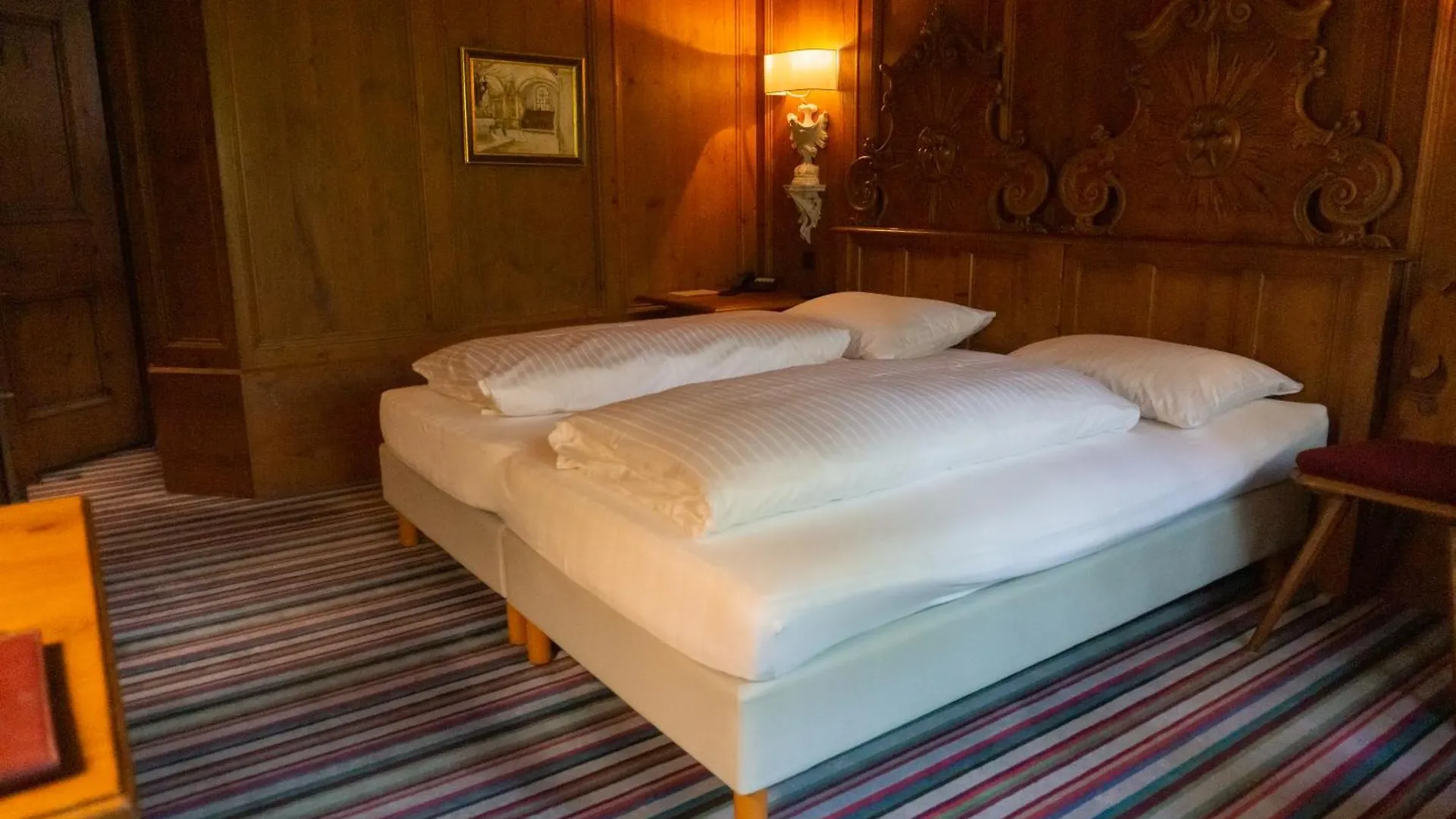 Hotel Schrenkhof Унтерхахинг 3*,